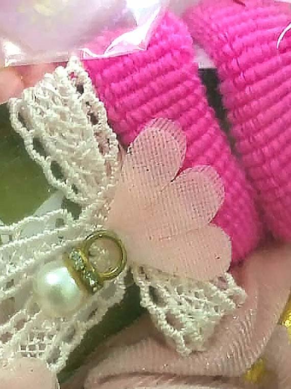 Pink Lace Hair Clip Set - Image 2